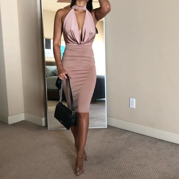 Boohoo Dresses & Skirts - Amie choker crowl neck slinky midi dress Boohoo Dresses & Skirts - Amie choker crowl neck slinky midi dress